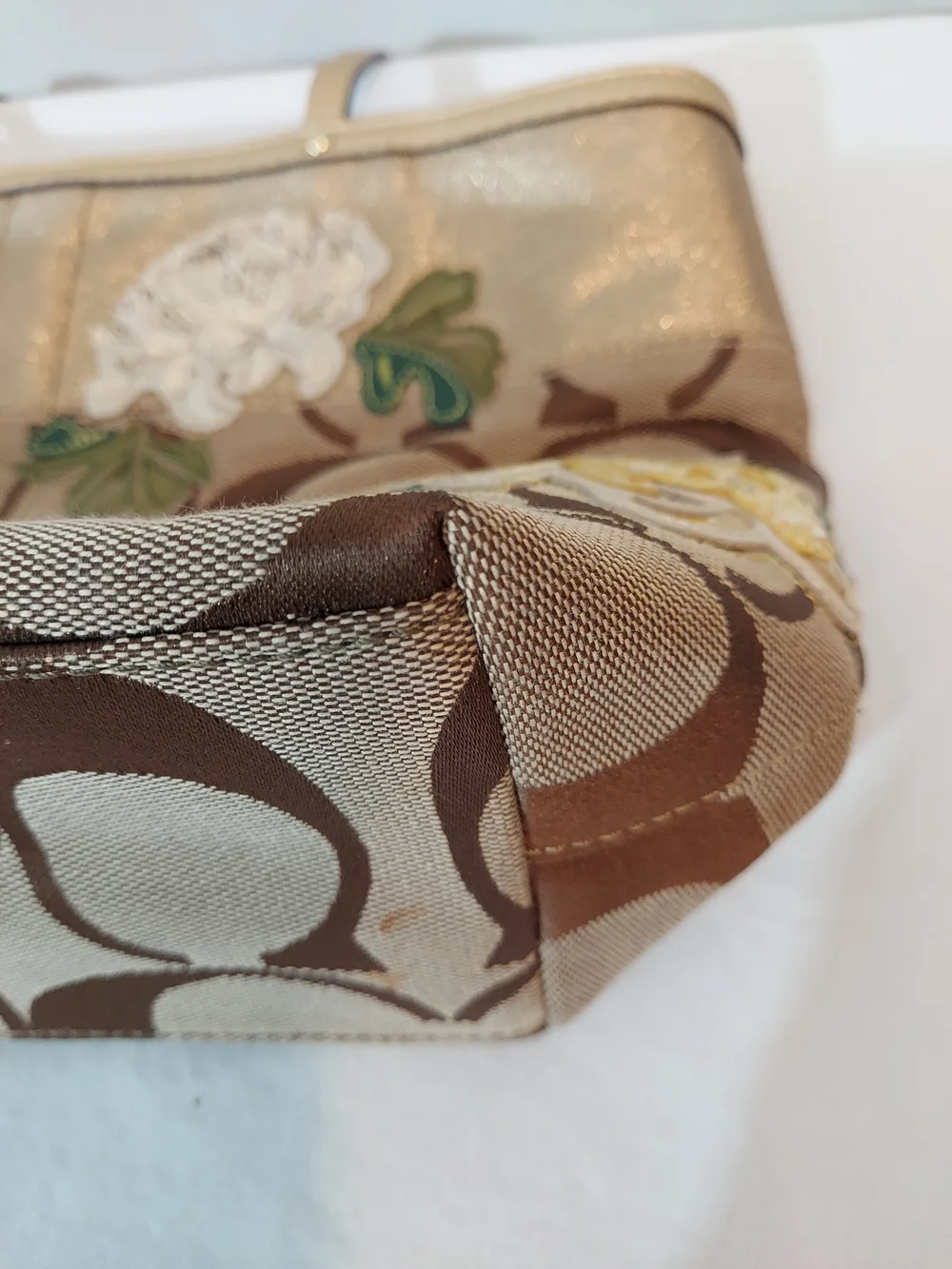 Coach Signature Stripe Floral Chrysanthemum Tote Gold Khaki Jacquard 12204